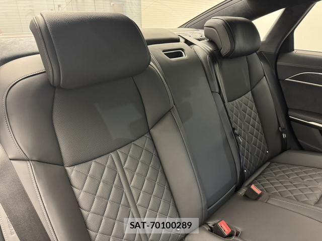 Audi S8 2022-11 1427657-4