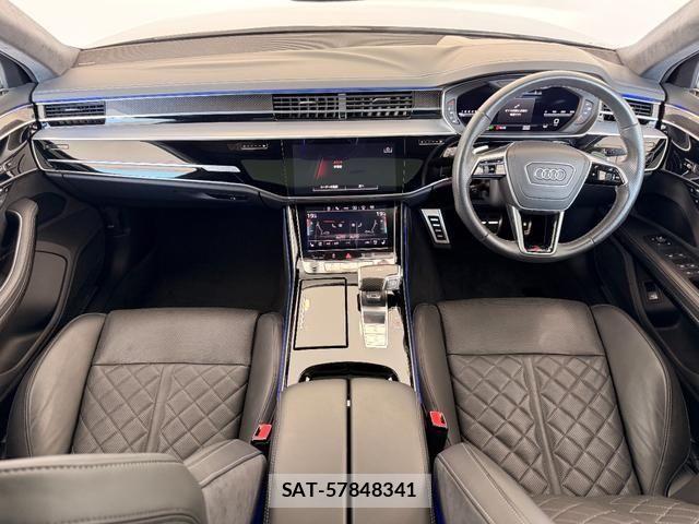 Audi S8 2022-11 5860388-10