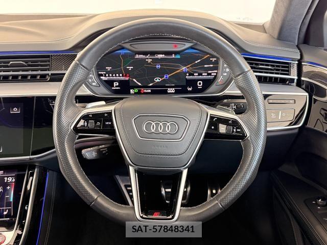 Audi S8 2022-11 5860388-11