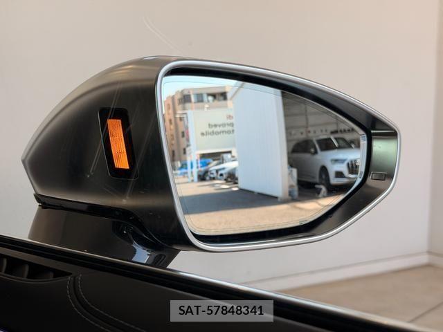 Audi S8 2022-11 5860388-15