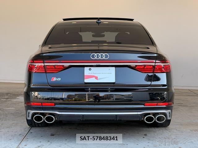 Audi S8 2022-11 5860388-17