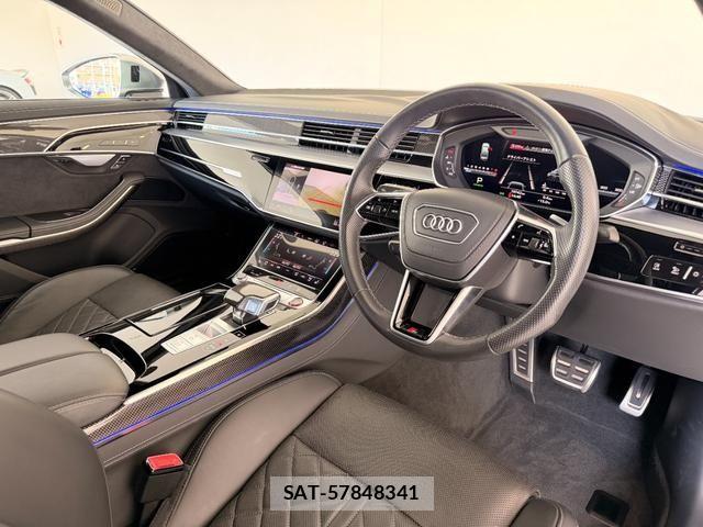 Audi S8 2022-11 5860388-1