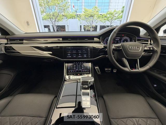 Audi S8 2024-07 6902336-10