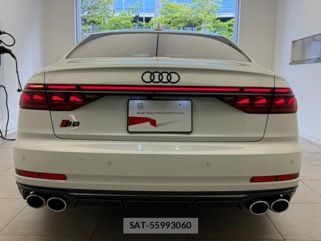 Audi S8 2024-07 6902336-15
