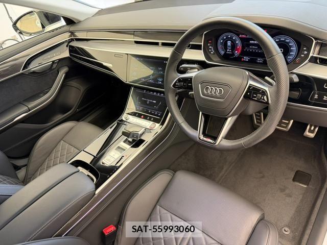Audi S8 2024-07 6902336-1
