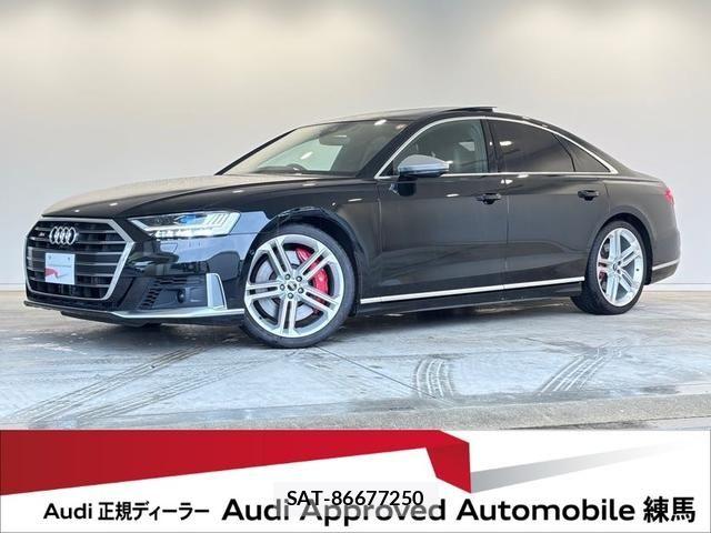 Audi S8 2021-06 7721032-0