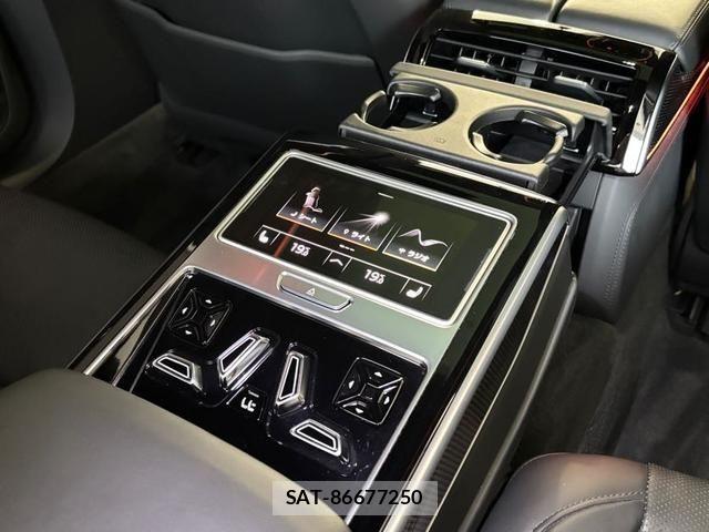 Audi S8 2021-06 7721032-14
