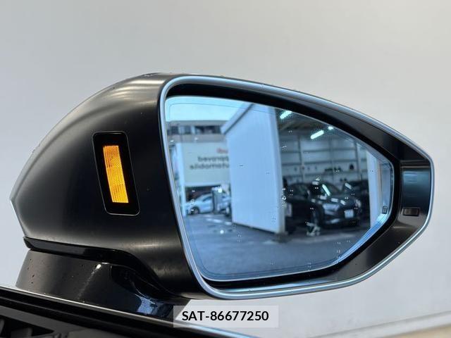 Audi S8 2021-06 7721032-17