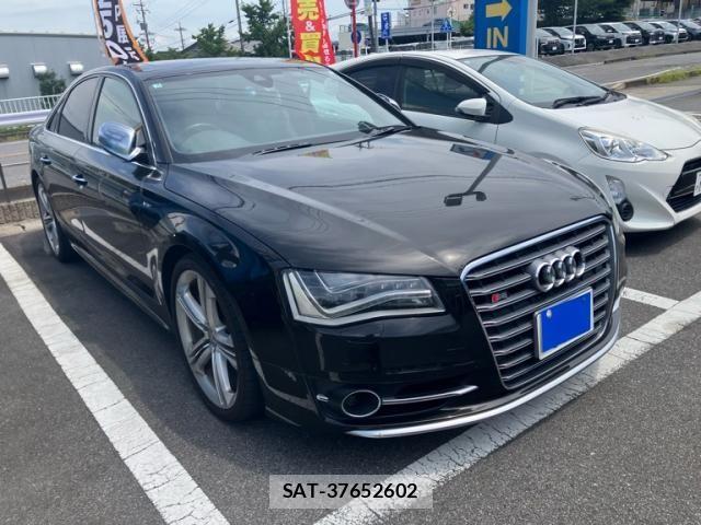 Audi S8 2013-02 8228975-1
