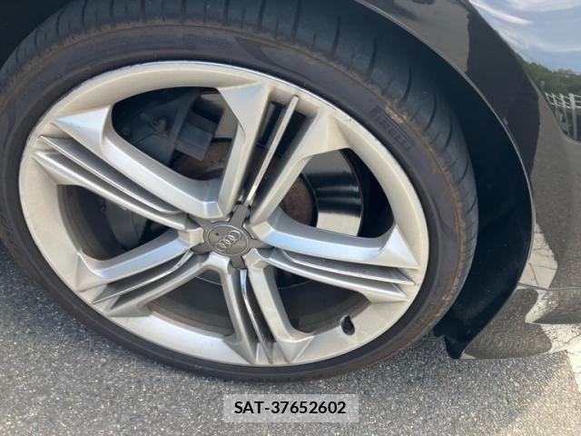 Audi S8 2013-02 8228975-2