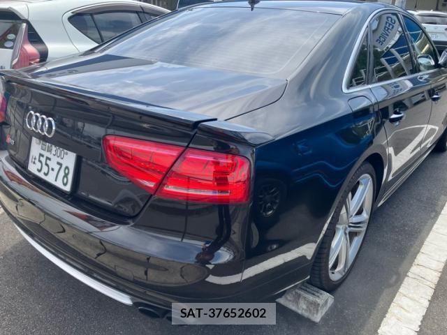 Audi S8 2013-02 8228975-4