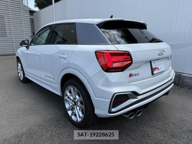 Audi SQ2 2024-01 811072-1