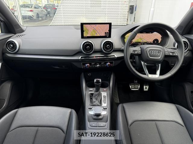 Audi SQ2 2024-01 811072-5