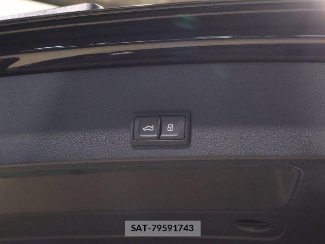 Audi SQ2 2022-10 7721033-7