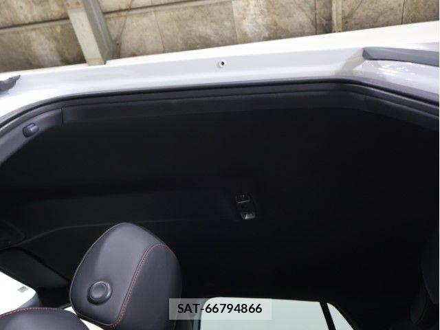 Audi SQ2 2021-03 7721034-6