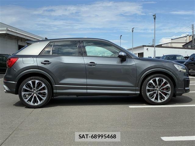 Audi SQ2 2020-01 8827932-3
