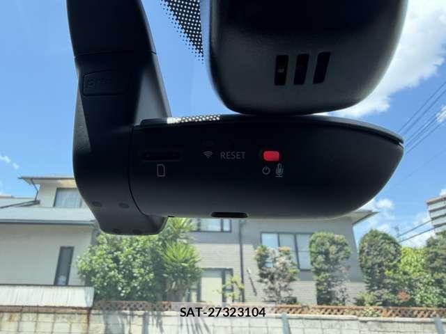 Audi SQ5 2023-06 6813859-6