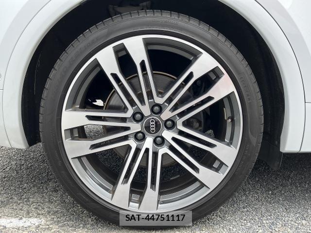 Audi SQ5 2021-06 7508148-13