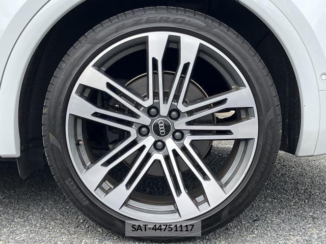 Audi SQ5 2021-06 7508148-25