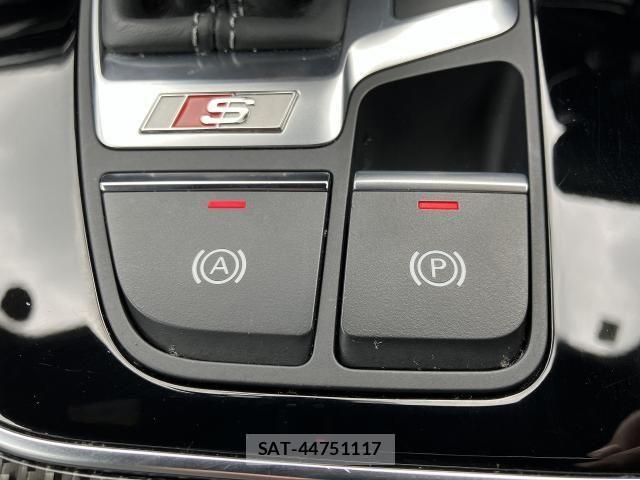Audi SQ5 2021-06 7508148-28