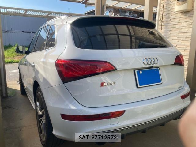Audi SQ5 2015-12 8034486-4