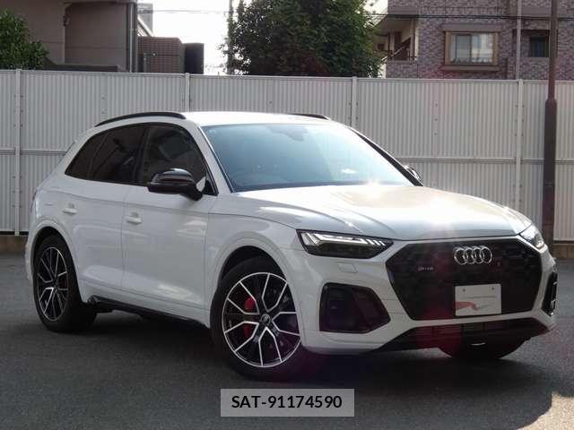 Audi SQ5 2021-11 8206428-11