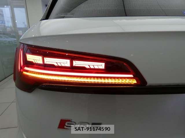 Audi SQ5 2021-11 8206428-18