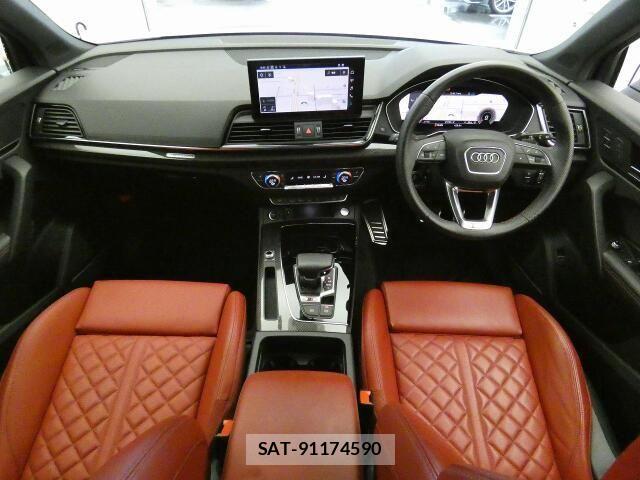 Audi SQ5 2021-11 8206428-1