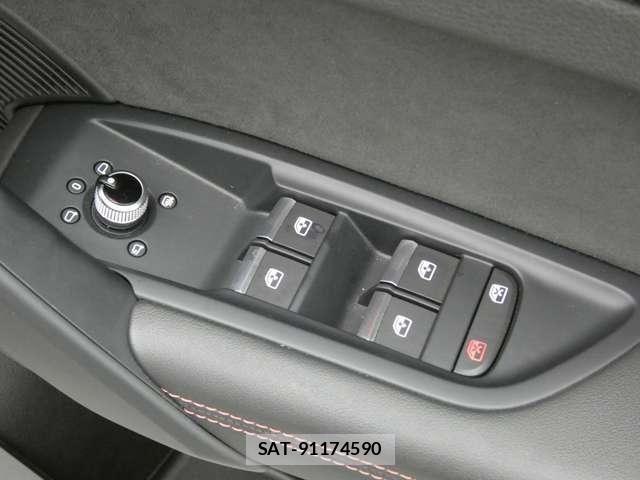 Audi SQ5 2021-11 8206428-27
