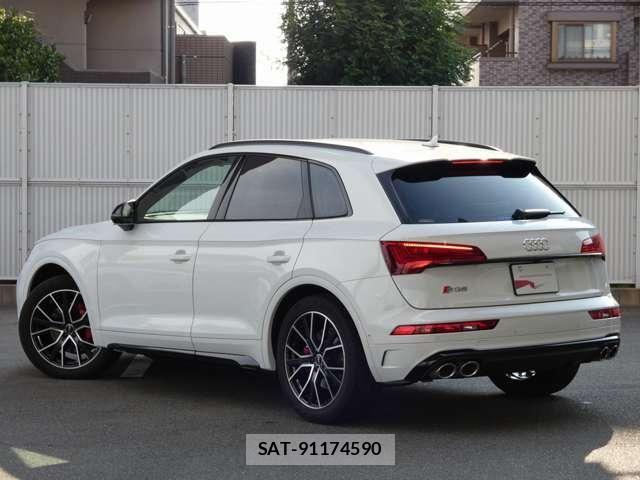 Audi SQ5 2021-11 8206428-5