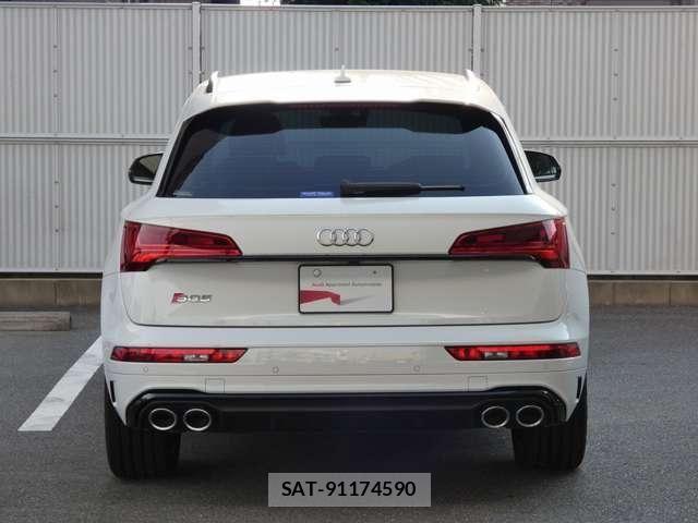 Audi SQ5 2021-11 8206428-8
