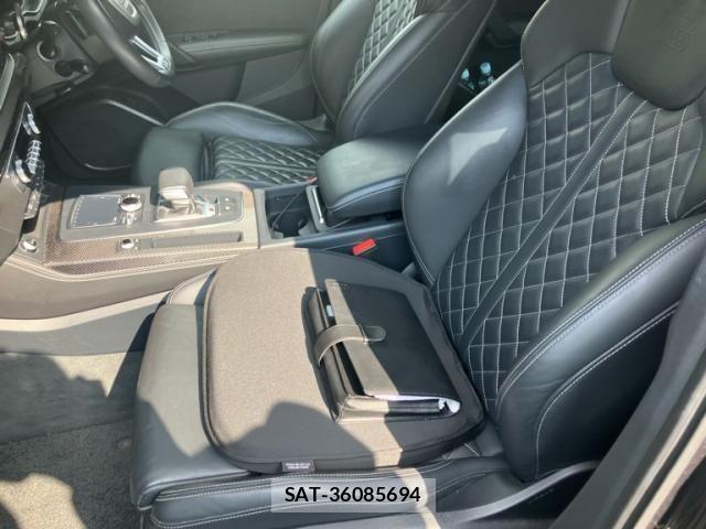 Audi SQ5 2017-12 8228976-12