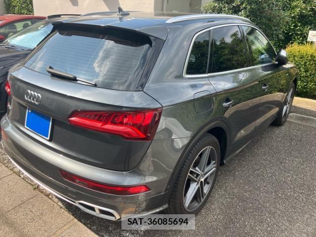 Audi SQ5 2017-12 8228976-8