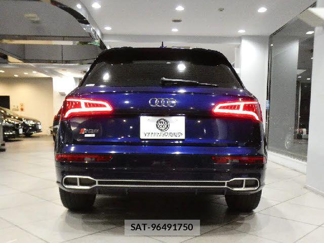Audi SQ5 2017-12 8313186-5