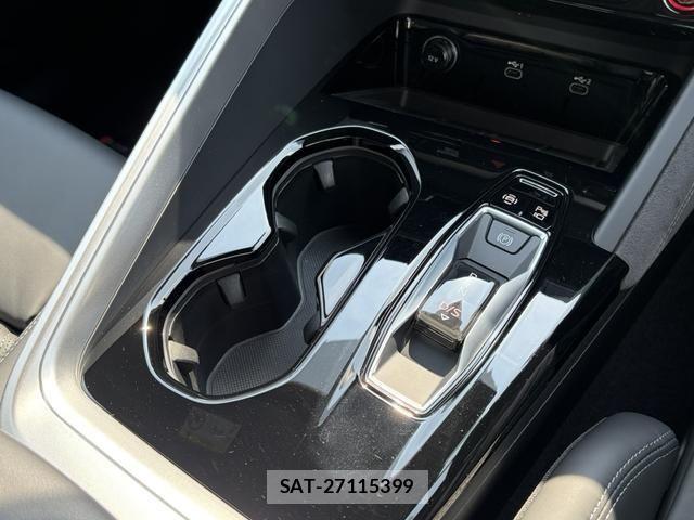 Audi SQ5 2025-12 8523644-11