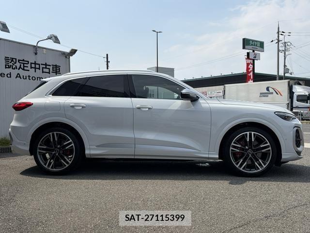 Audi SQ5 2025-12 8523644-18