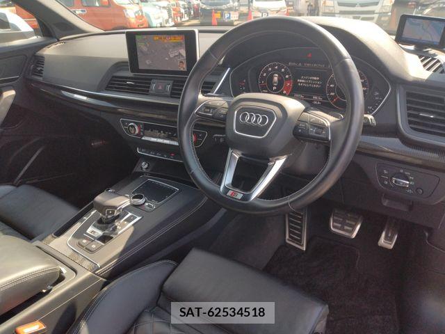 Audi SQ5 2018-02 8658100-1