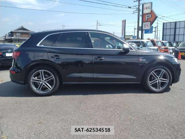 Audi SQ5 2018-02 8658100-4