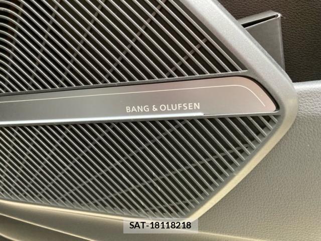 Audi SQ5 2022-01 8878763-10