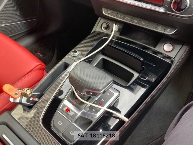 Audi SQ5 2022-01 8878763-16