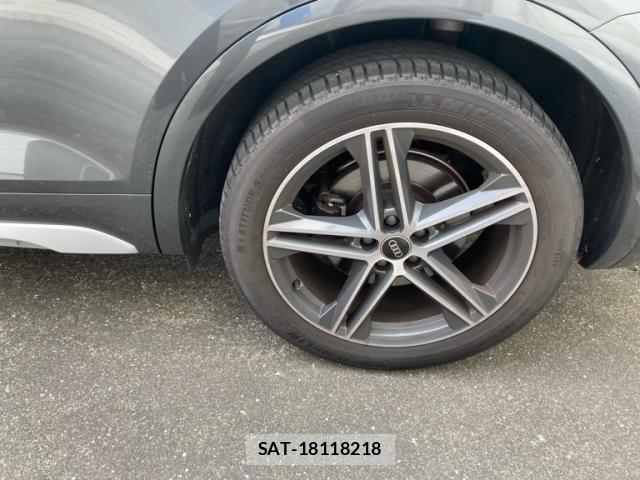 Audi SQ5 2022-01 8878763-6