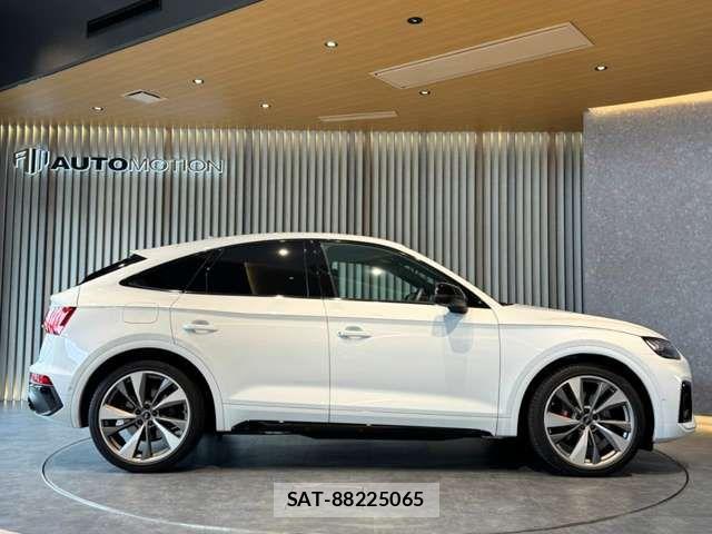 Audi SQ5 2023-05 7960581-13