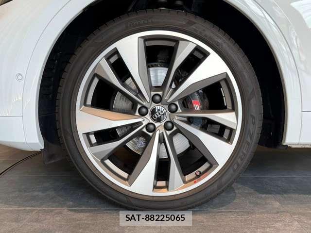 Audi SQ5 2023-05 7960581-4