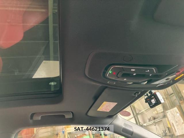 Audi SQ5 2022-09 8740673-14