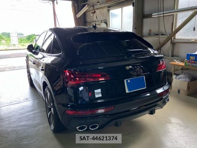 Audi SQ5 2022-09 8740673-3
