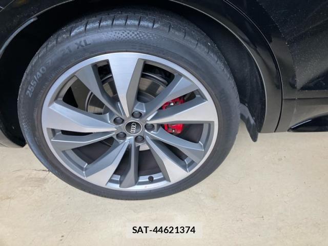 Audi SQ5 2022-09 8740673-5