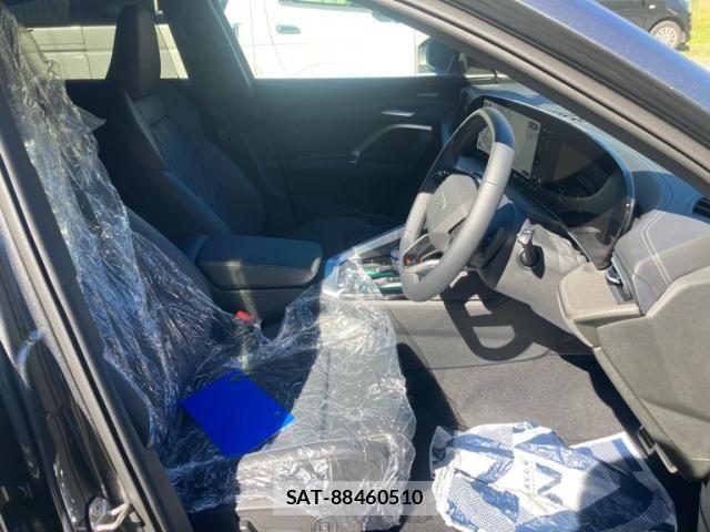Audi SQ5 2026-06 8883329-10