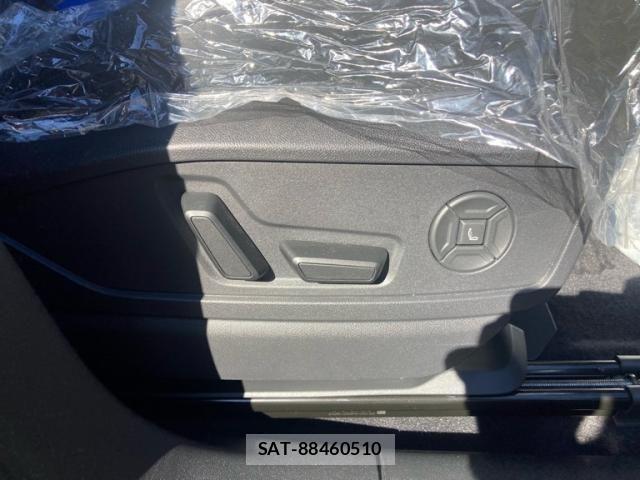 Audi SQ5 2026-06 8883329-11
