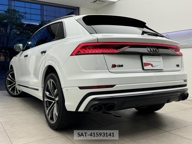 Audi Q8 2024-01 1211914-2