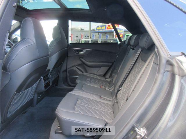 Audi Q8 2024-11 1657929-17